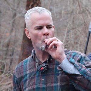 Meet your Posher, Tom